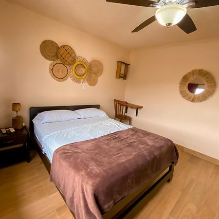 La Rosa Nautica Hostel Guaduas Ngoại thất bức ảnh