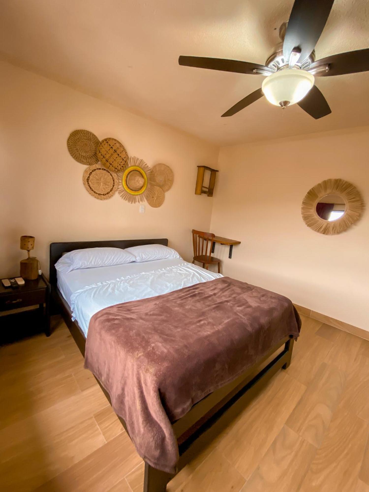 La Rosa Nautica Hostel Guaduas Ngoại thất bức ảnh