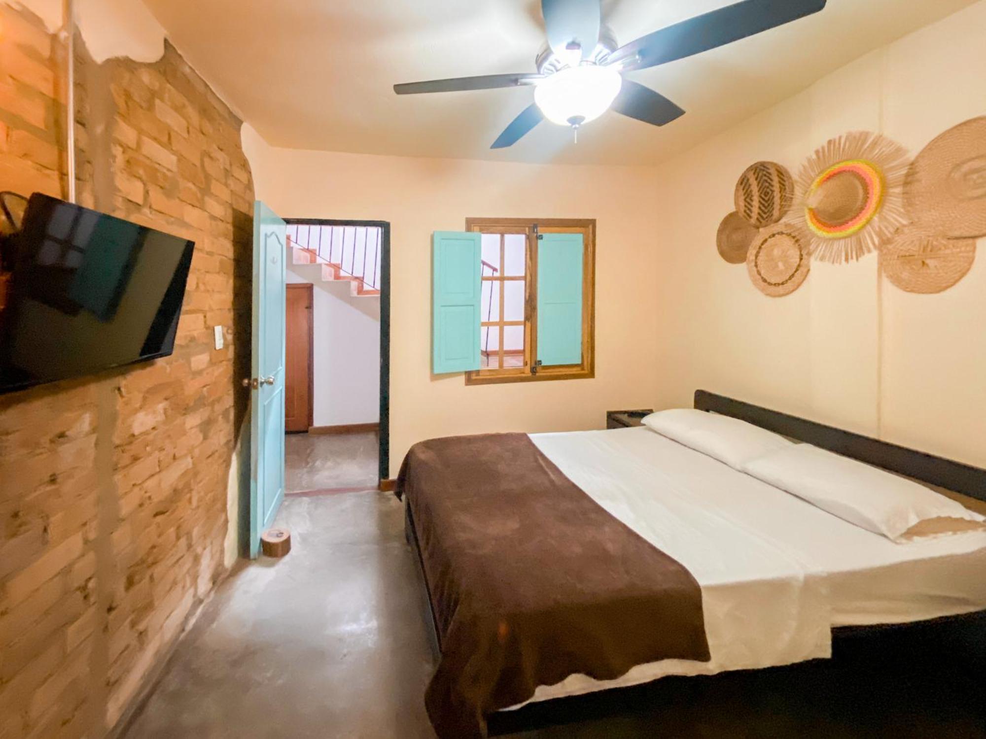 La Rosa Nautica Hostel Guaduas Ngoại thất bức ảnh