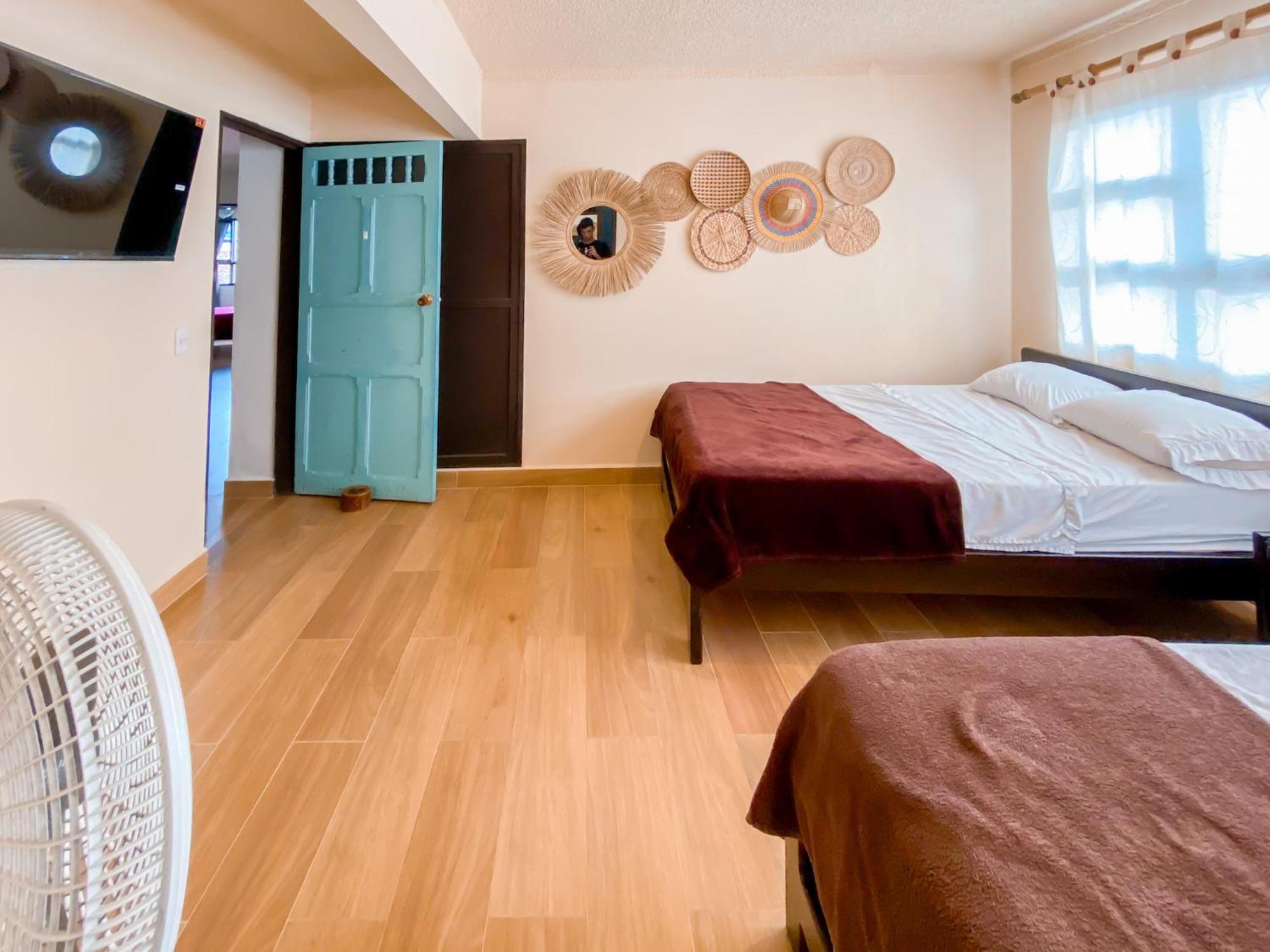 La Rosa Nautica Hostel Guaduas Phòng bức ảnh