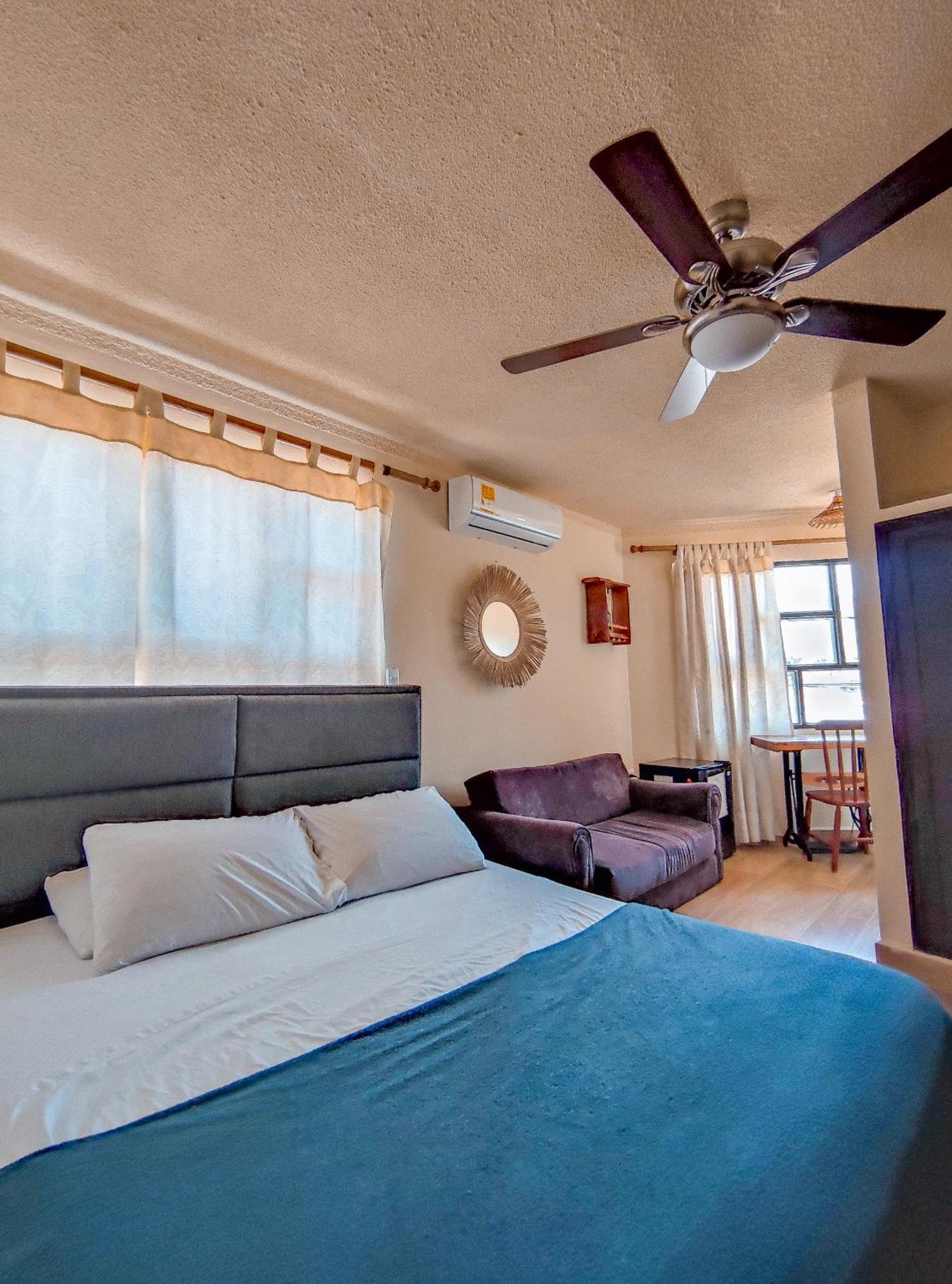 La Rosa Nautica Hostel Guaduas Ngoại thất bức ảnh