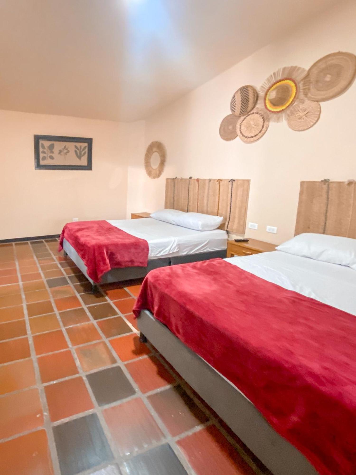 La Rosa Nautica Hostel Guaduas Phòng bức ảnh