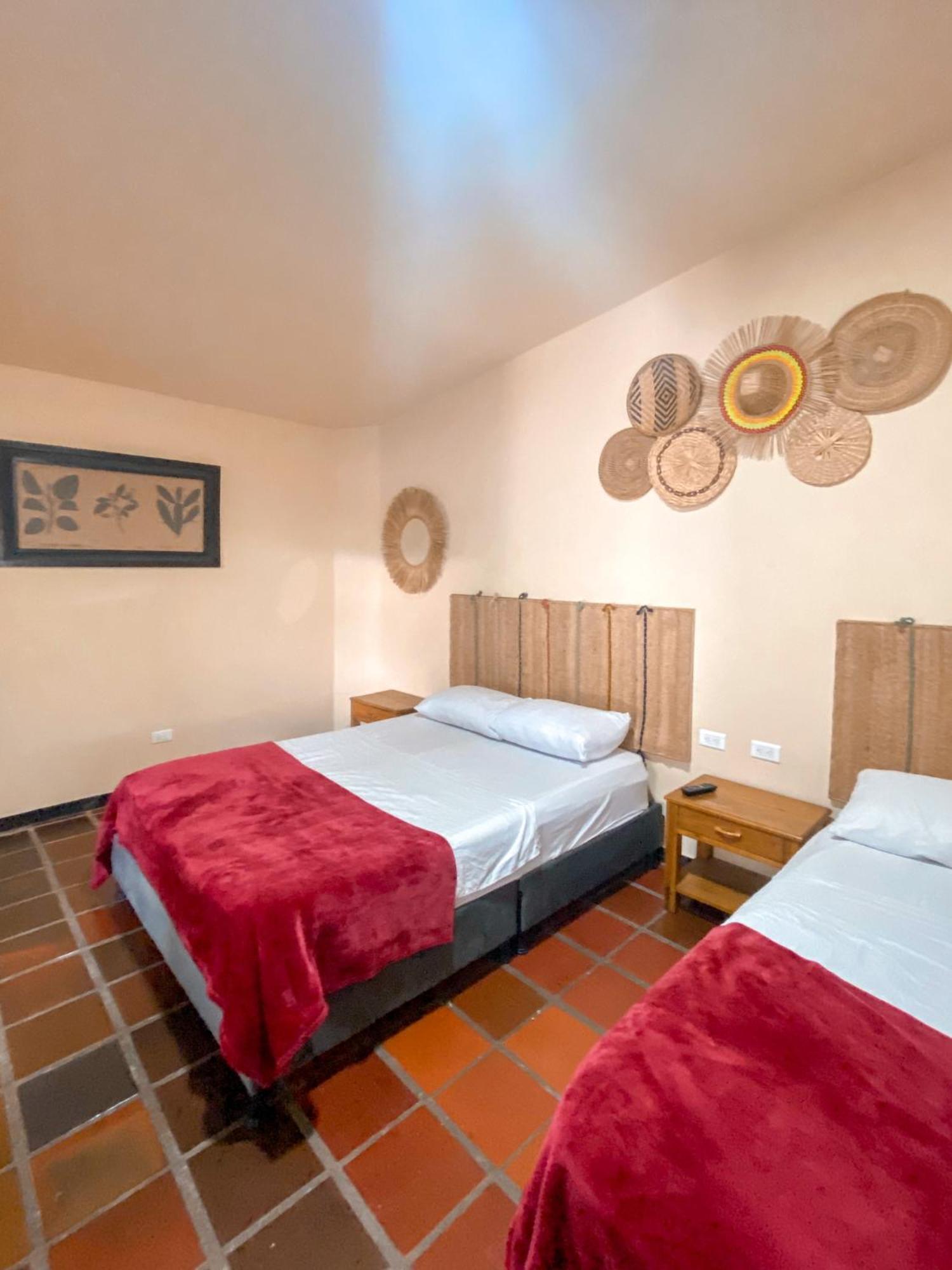 La Rosa Nautica Hostel Guaduas Phòng bức ảnh